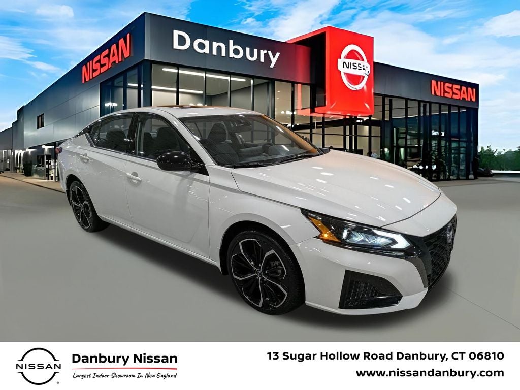 2023 Nissan Altima 2.5 SR Premium Package in Pearl White Tricoat — front three-quarter view